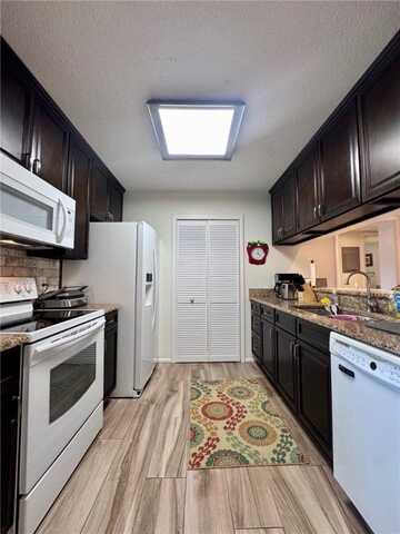 28 Plantation Drive unit: 104, Vero Beach, FL 32966
