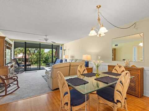5300 Highway A1a unit: 205, Vero Beach, FL 32963