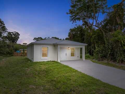4866 33rd Avenue, Vero Beach, FL 32967