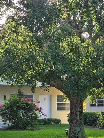 31 Pine Arbor Lane, Vero Beach, FL 32962