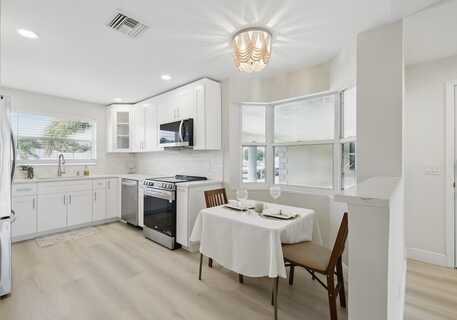 830 Lake Orchid Circle, Vero Beach, FL 32962