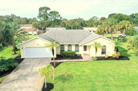 745 38th Court, Vero Beach, FL 32968