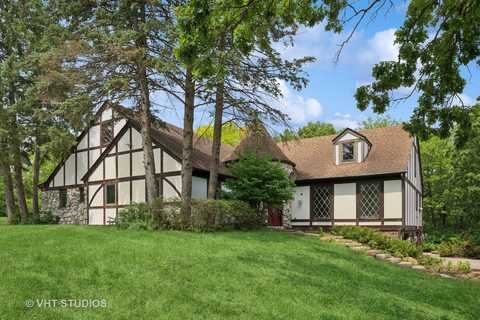 674 Plum Tree Road, Barrington, IL 60010