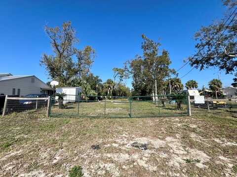 247 Dolphin St, Port Saint Joe, FL 32456
