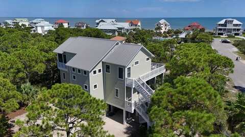 1704 Magnolia Rd, St. George Island, FL 32328
