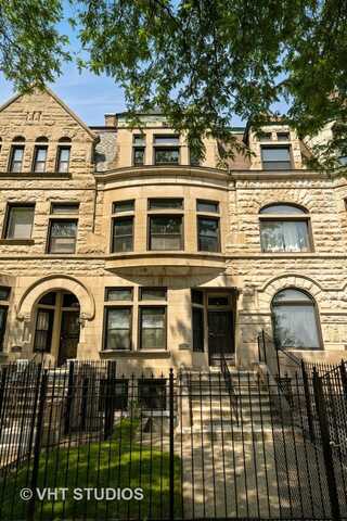 3912 S. Prairie Avenue, Chicago, IL 60653