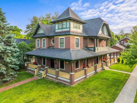 203 S. Columbia Street, Naperville, IL 60540