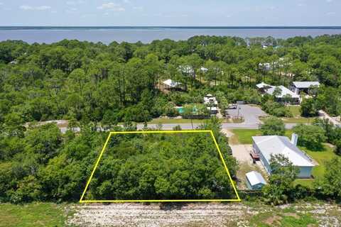 140 Longleaf Rd, Eastpoint, FL 32328