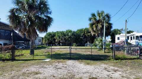 1925 Parker Ave, Port Saint Joe, FL 32456