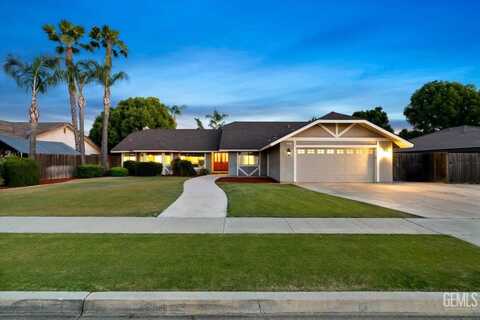 7009 Luke Avenue, Bakersfield, CA 93308