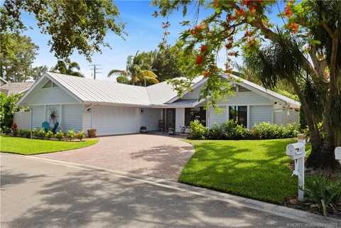 10380 SE Jupiter Narrows Drive, Hobe Sound, FL 33455