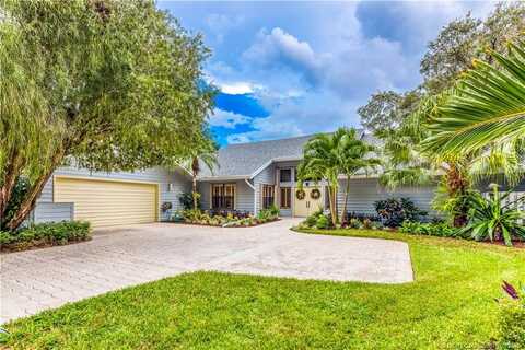 8 Kingston Court, Stuart, FL 34996