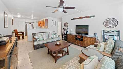 111 KAHULUI BEACH Rd, Kahului, HI 96732
