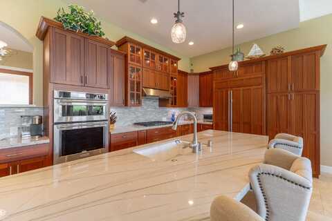 2563 Umeke Cir, Kihei, HI 96753