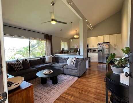15 KULANIHAKOI St, Kihei, HI 96753