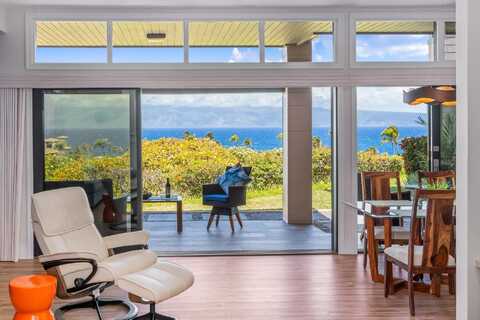 100 Ridge Rd, Lahaina, HI 96761