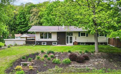 338 SWISS HILL Drive, GREEN BAY, WI 54302