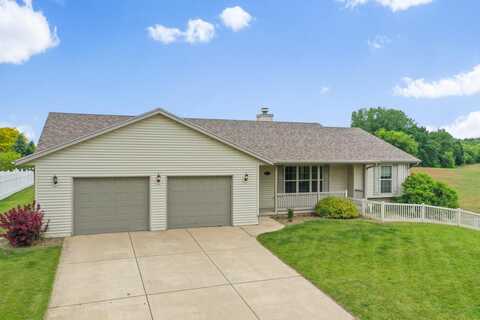 606 STONEHEDGE Road, GREEN BAY, WI 54302