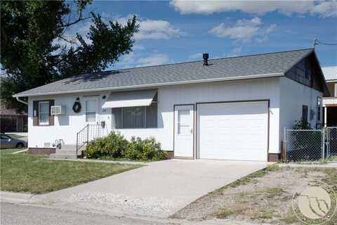 204 N Lewis Avenue, Hardin, MT 59034