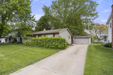 1054 OXFORD Court, NEENAH, WI 54956
