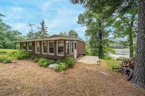 9079 BOELTER LAKE Drive, ALMOND, WI 54909