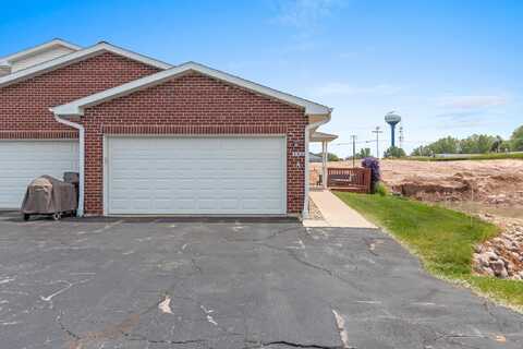 1899 RIVERSIDE Drive, SUAMICO, WI 54313