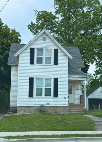 838 MCKINLEY Street, OSHKOSH, WI 54901