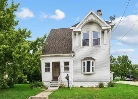 136 OAK Street, BRILLION, WI 54110