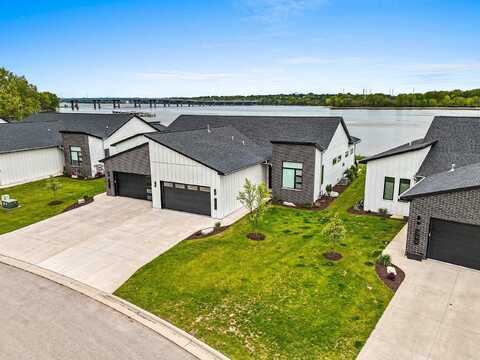 395 ALDON Circle, GREEN BAY, WI 54304