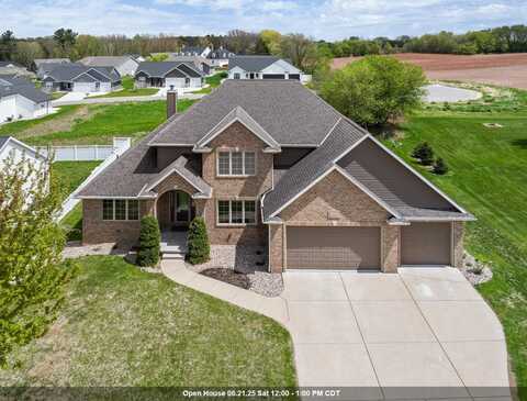 1106 LAKE LARGO Drive, GREEN BAY, WI 54311