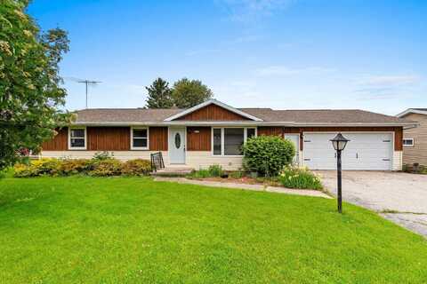 1517 NAVARINO Street, ALGOMA, WI 54201