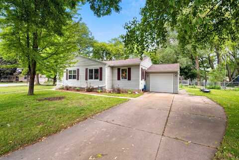 900 ROY Avenue, GREEN BAY, WI 54303