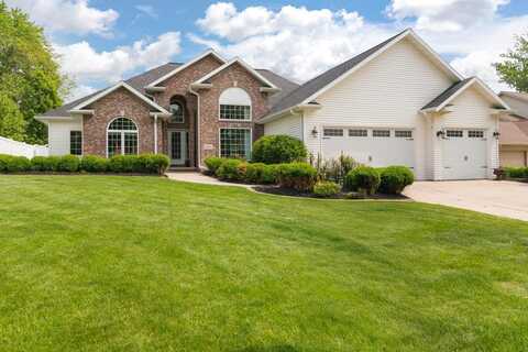 421 N PENNWOOD Circle, GREEN BAY, WI 54301