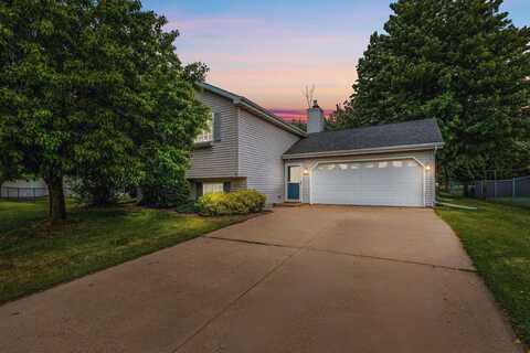 3854 WESTERN Drive, OSHKOSH, WI 54903