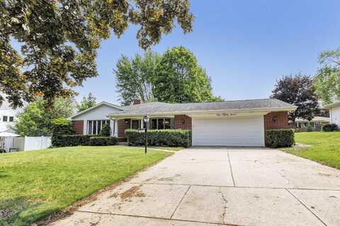 937 WATERMOLEN Avenue, GREEN BAY, WI 54304