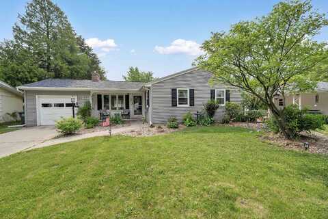 3813 S CLAY Street, GREEN BAY, WI 54301