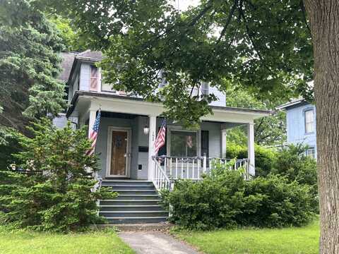 152 HOYT Street, FOND DU LAC, WI 54935