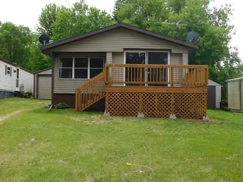 W5325 W SANDY Drive, SHAWANO, WI 54166