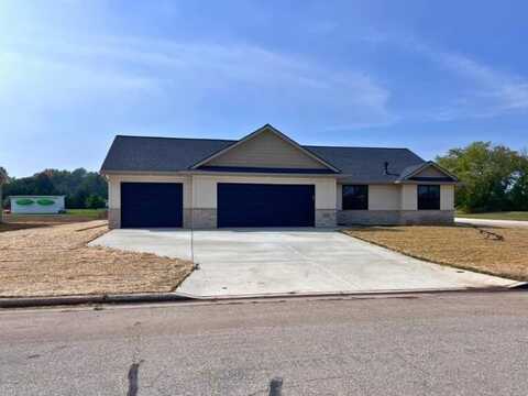 525 KIRKLAND Avenue, ALGOMA, WI 54201