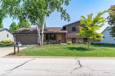 1360 EMINENCE Street, GREEN BAY, WI 54313
