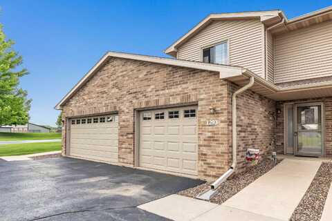 1293 POND VIEW Circle, DE PERE, WI 54115