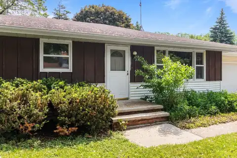 1636 S DRISCOLL Street, APPLETON, WI 54914
