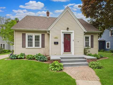 1607 N ERB Street, APPLETON, WI 54911