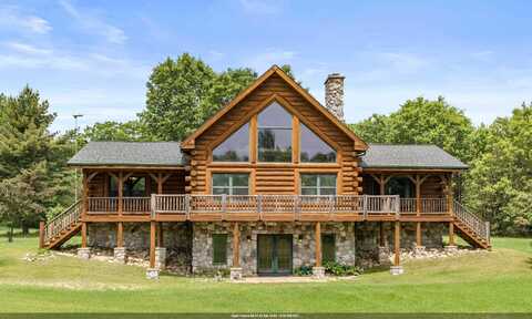 W4380 BLACKHAWK Avenue, REDGRANITE, WI 54970