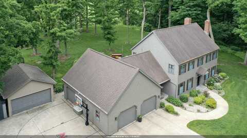 8404 CLAYTON Avenue, NEENAH, WI 54956