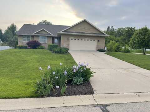 2091 LUXURY Drive, GREEN BAY, WI 54313