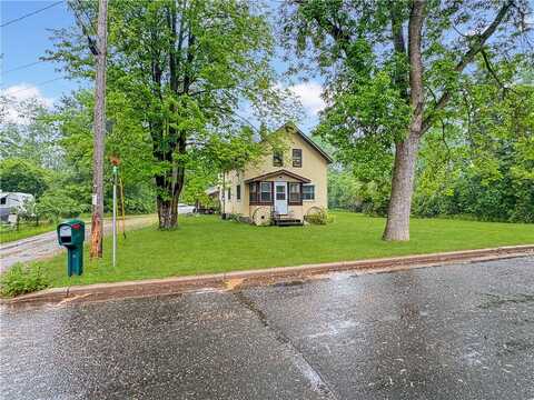 711 Cleveland Avenue W, Ladysmith, WI 54848