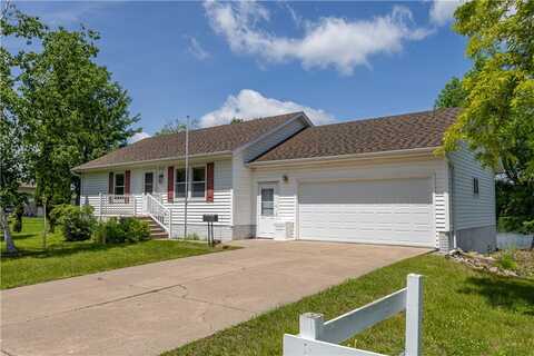 911 Lake Avenue E, Ladysmith, WI 54848