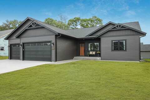 1173 Plum Creek Drive, Eau Claire, WI 54703