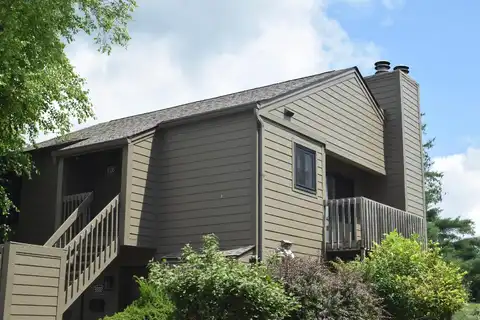 9335 S Lake Ridge Drive, Bloomington, IN 47401